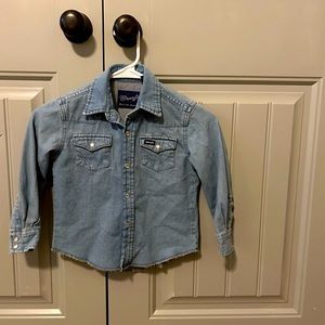 Wrangler denim button up. Toddler xsmall 3-4